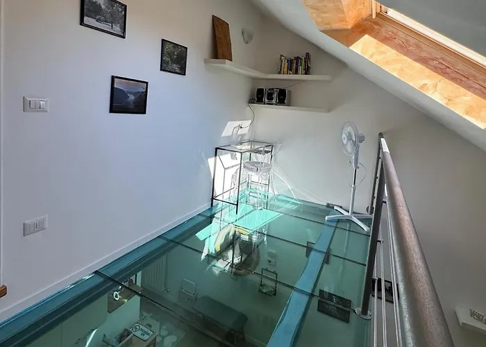 81, Bright Miniloft With View Barni