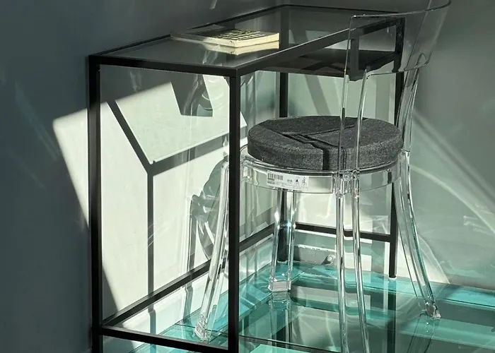 81, Bright Miniloft With View Apartman *